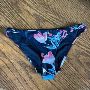 NWT Women’s O’Neil bikini bottoms